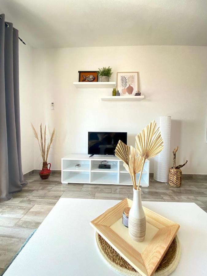 Apartment Valentina Кленовица Экстерьер фото