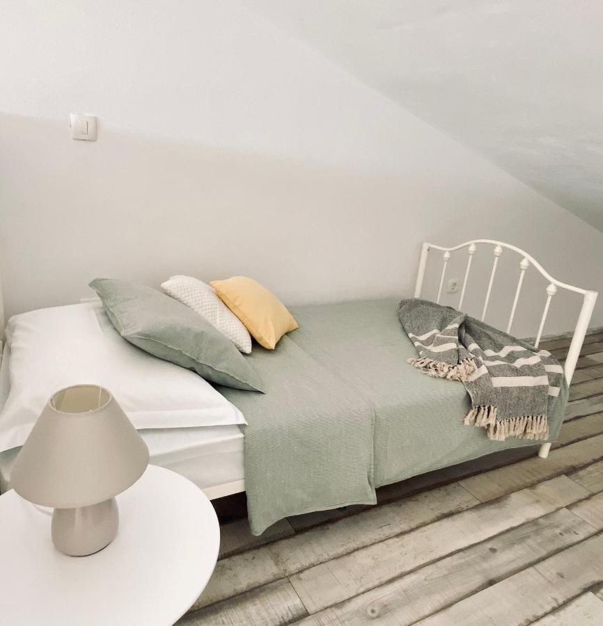 Apartment Valentina Кленовица Экстерьер фото