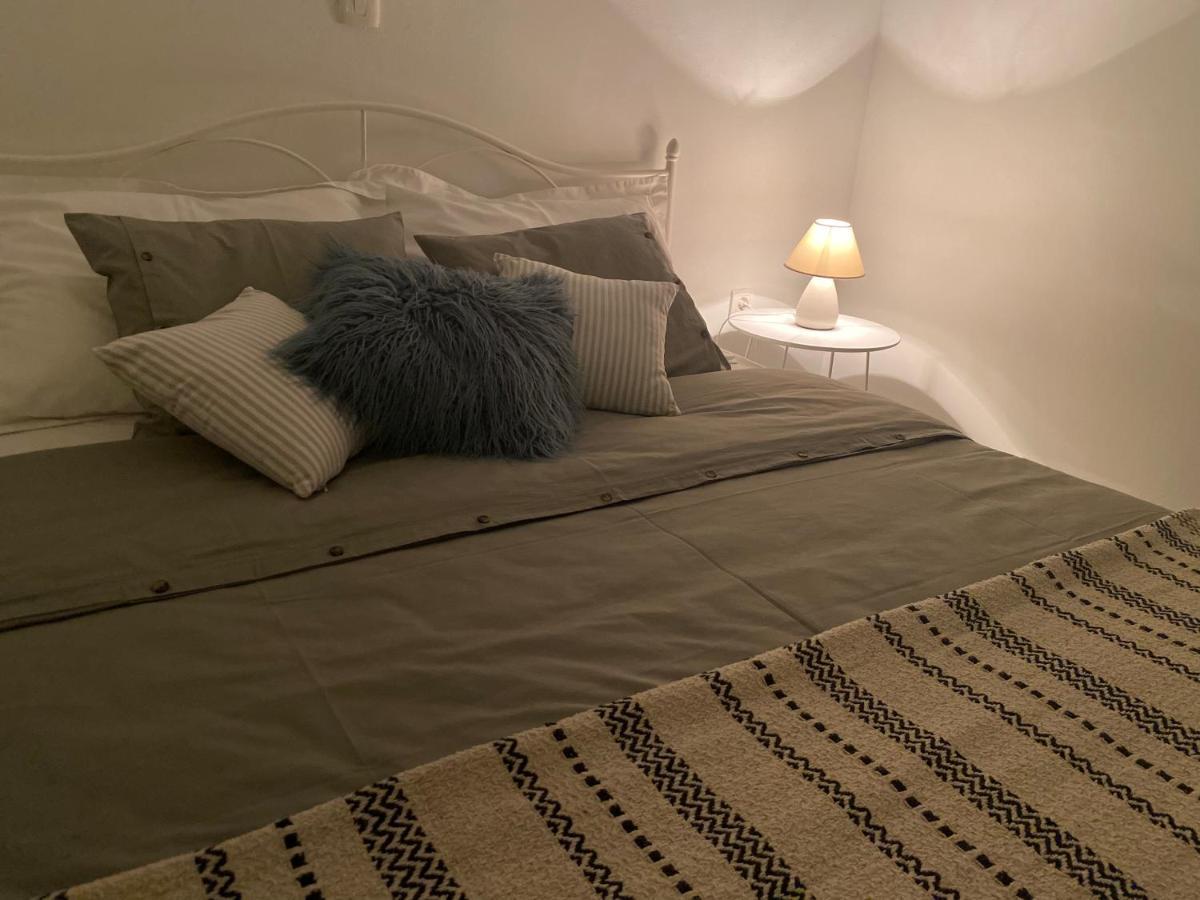 Apartment Valentina Кленовица Экстерьер фото